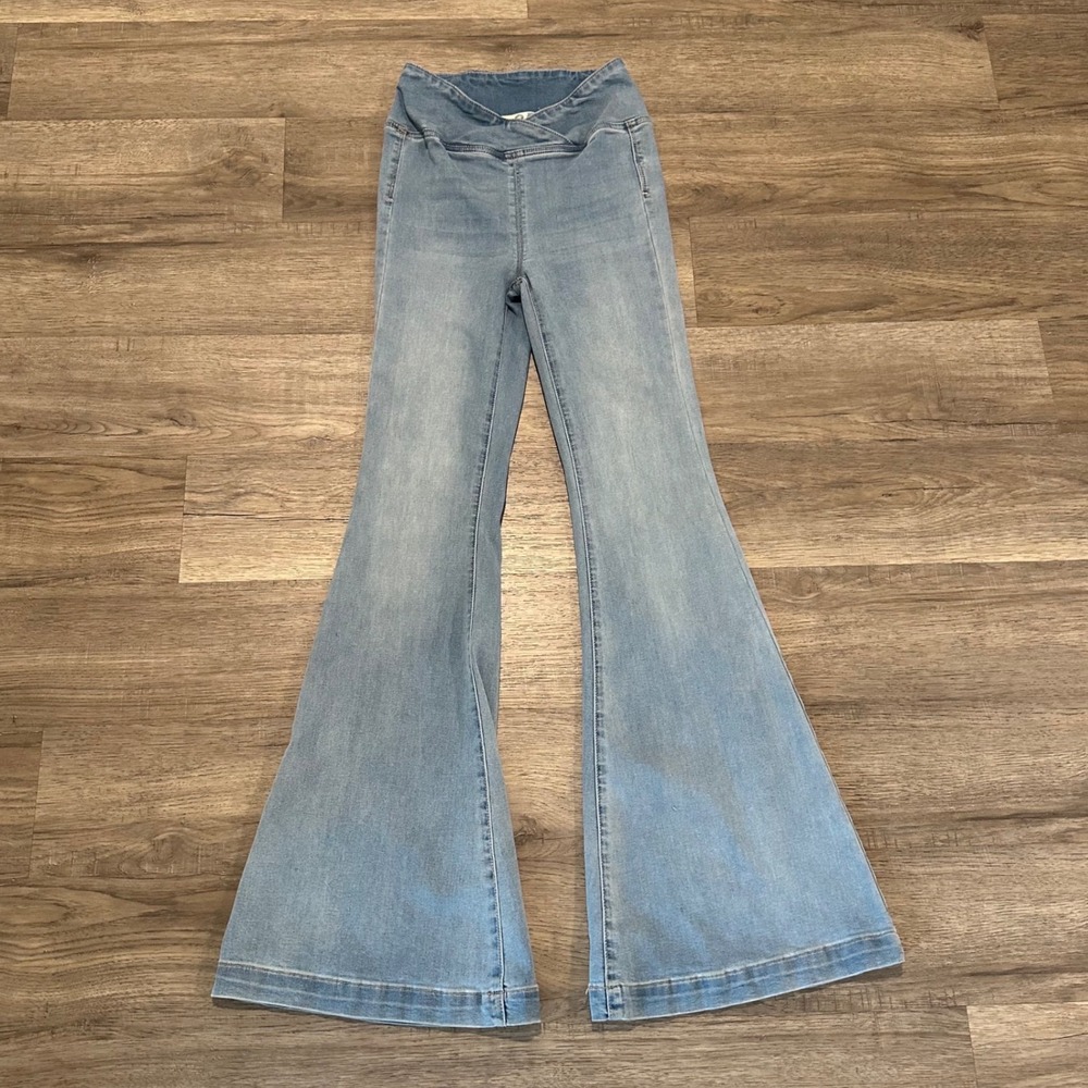 We The Free Free People Penny Pull On Flare Jeans Light Wash Crossover Waist 25